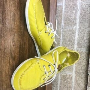 Olukai canvas women’s sneakers with drop heel size 7